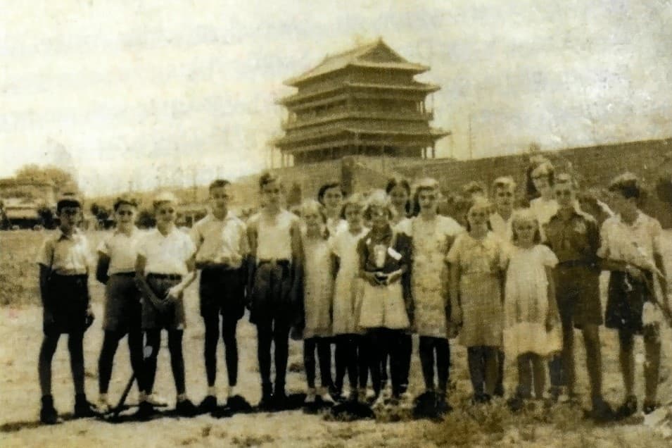 Historisches Klassenfoto aus der Anfangszeit
